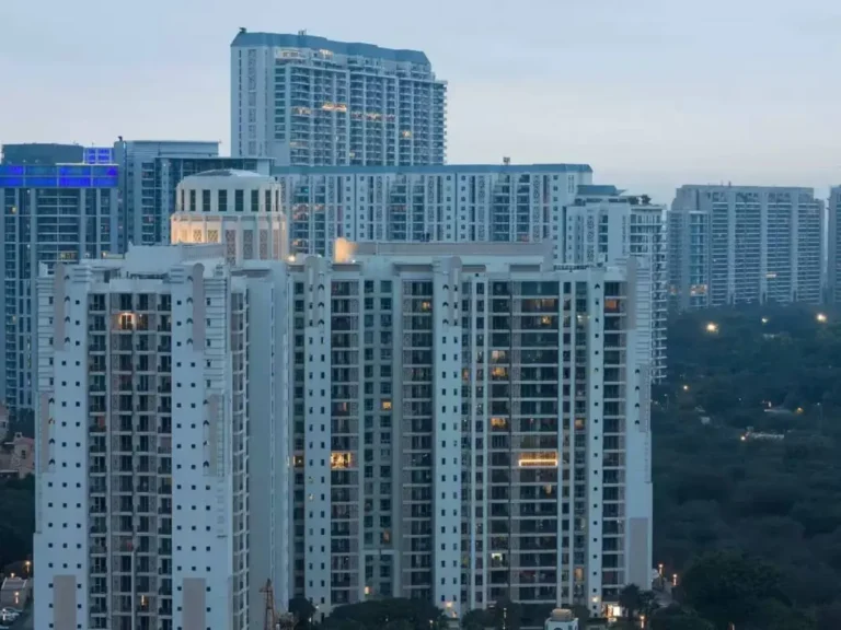 Luxury-housing-market-shines-in-2024